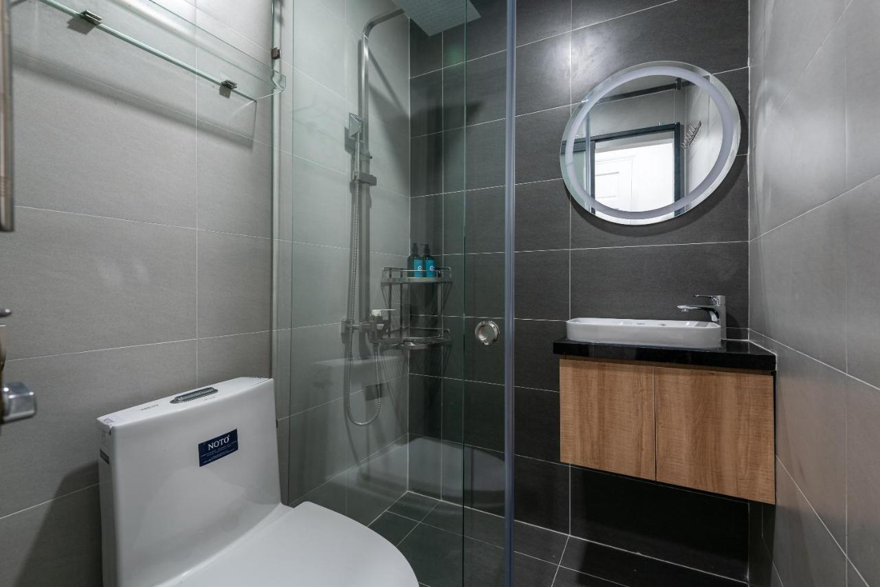 Cozrum Homes - Oriental House Ho Chi Minh City Exterior photo